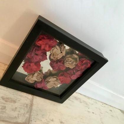 Heart shaped Red roses in a box fra..