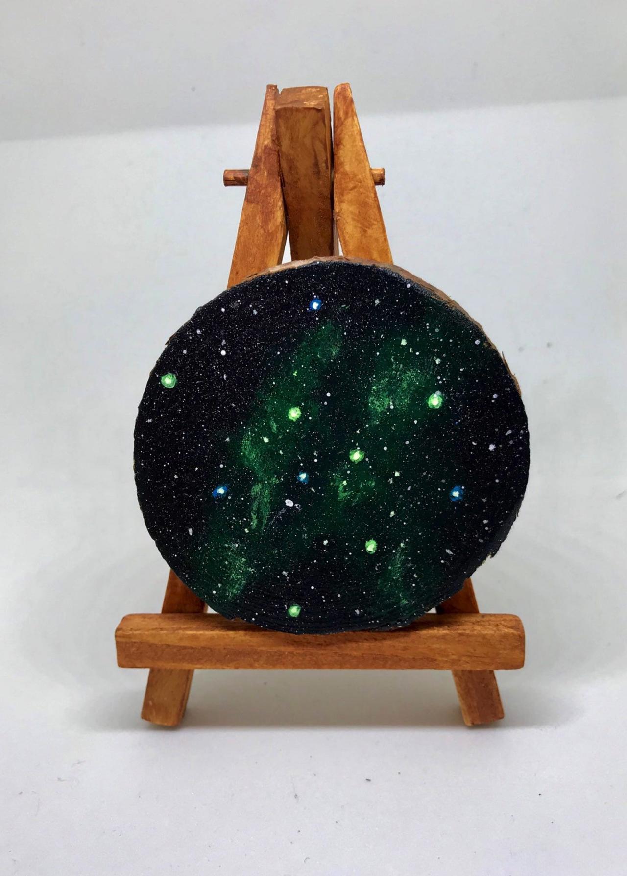 Green aurora borealis Deep space galaxy Night Star mini painting on wood slice with easel