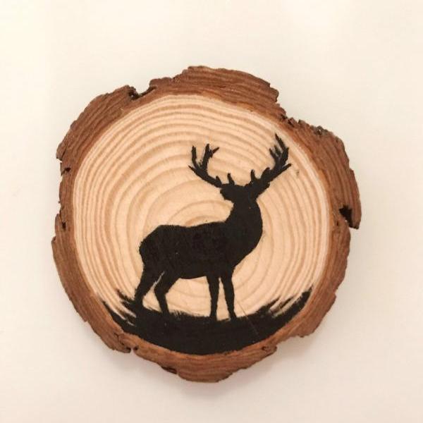 Painted deer magnet